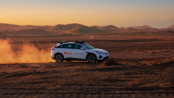 牛来了 上新了！小马智行第七代自动驾驶车辆在广深投入运营